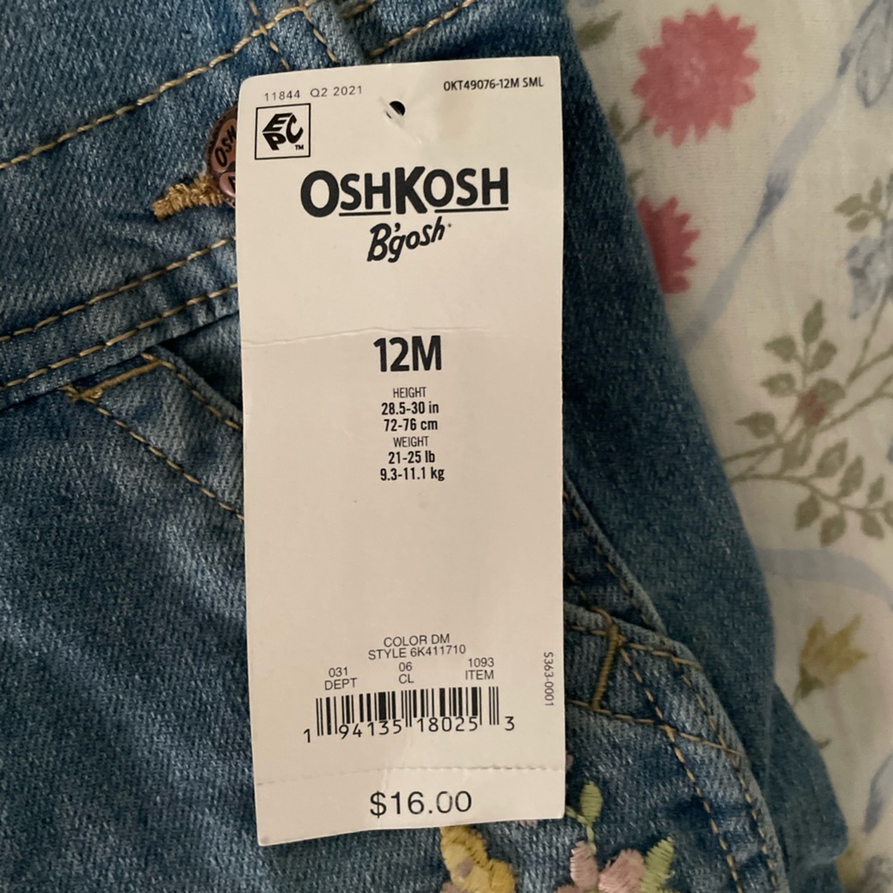 Oshkosh B’gosh baby girl medium wash denim overalls/romper shorts 18 months NEW - Picture 8 of 8